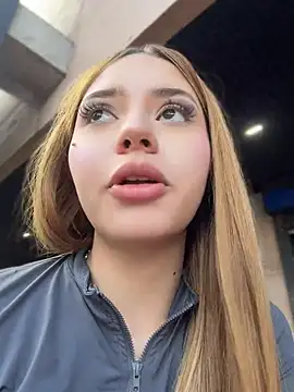 ChloeCollins__ 现场XXX聊天