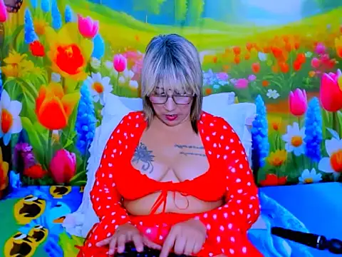 Chat +18 de indianroxy ao vivo