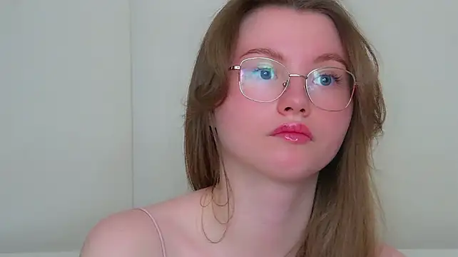 KeiraAsti's Live XXX Chat