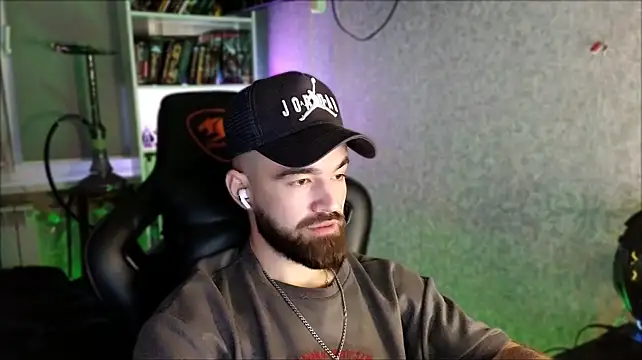 Chatroom XXX en direct de _Serious_Man
