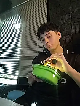 SrJacobs লাইভ XXX চ্যাট