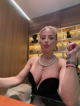 MissEmaDivine Live XXX-chat