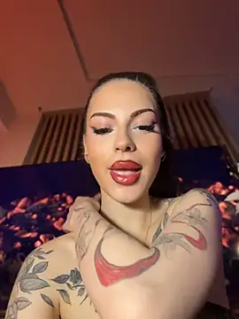 צ'אט XXX בשידור חי של DollyRuby