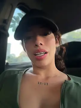 roxyrougeen Live XXX chat