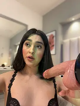 MiahWindsor's Live XXX Chat