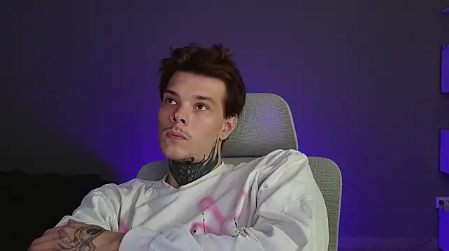 DENIS_HERE Live XXX Chat
