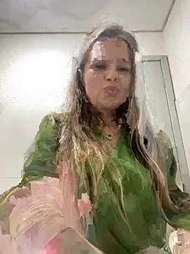 MayaGarcia40 live XXX chat
