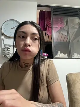 Bonny_Eva Chat XXX in diretta