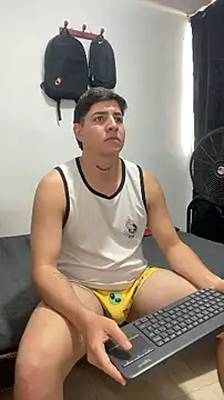Chat XXX en directo de Fozil_Dvice