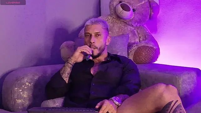 Živý XXX chat Seth_Vegaa