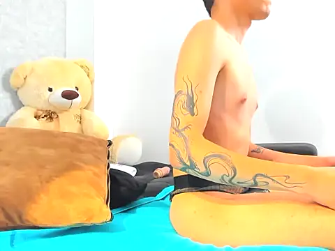 Chat +18 de OLIVER_THOMPSON ao vivo