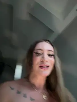 Chatroom XXX en direct de bunny_bicht