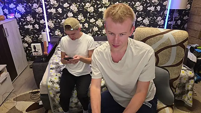 XXX chat uživo modela Vuitton