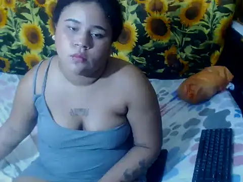 flor_hot31's Live XXX Chat