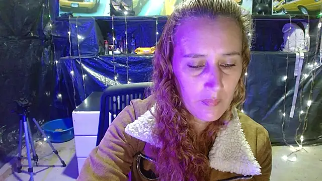 Chat +18 de marian_bailey7 ao vivo