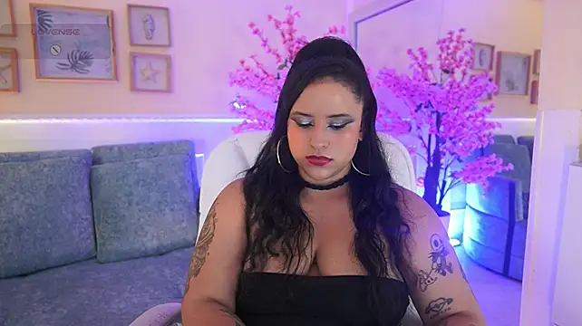 XXX chat uživo modela EmmaWalkerr_