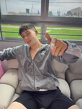 XXX chat uživo modela OLIVER_K