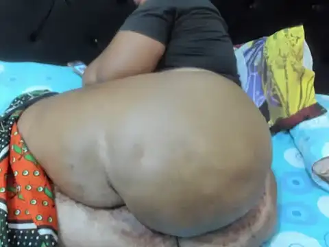 BUBLYASS26's Live XXX Chat