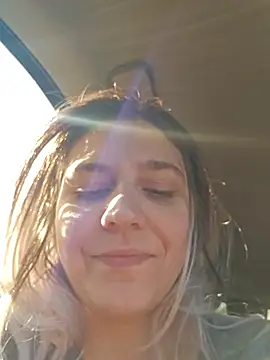ScarletsWeb élő XXX-chatje