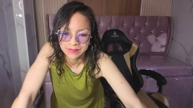 Sandra98_b Chat XXX in diretta
