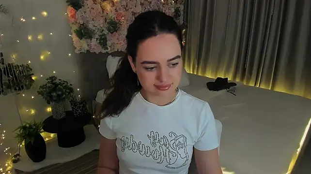MiracleCurly's Live XXX Chat