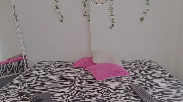 Bellamy_015 Adlı Modelin Canlı XXX Sohbeti