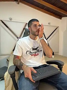 Show de Rafael_Mendezz na webcam