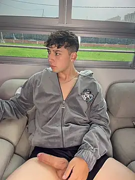 XXX chat uživo modela OLIVER_K