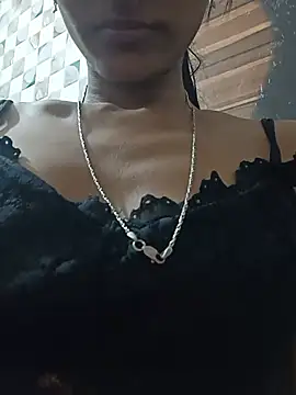 Ex_ppriya XXX чат на живо