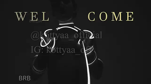 -Kottyaa-n Live XXX chat