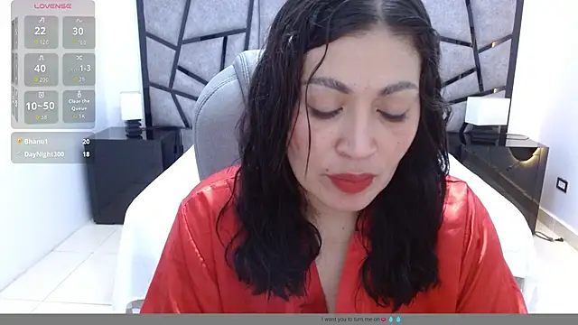 Chat XXX en directo de sophia_hadid