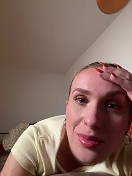 ChiaraVelvet – Live XXX-chat