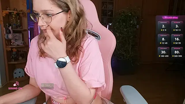 NicoleFaith live XXX chat