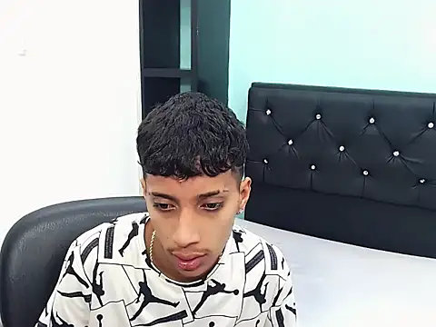 brayan__hot__'s Live XXX Chat