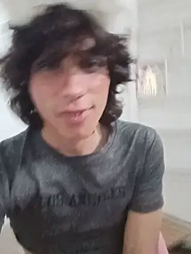 Arian_Castello live XXX chat