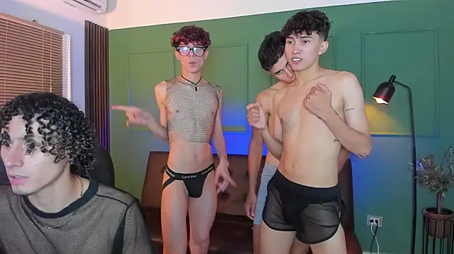Fun_BoysW Obrolan Langsung XXX