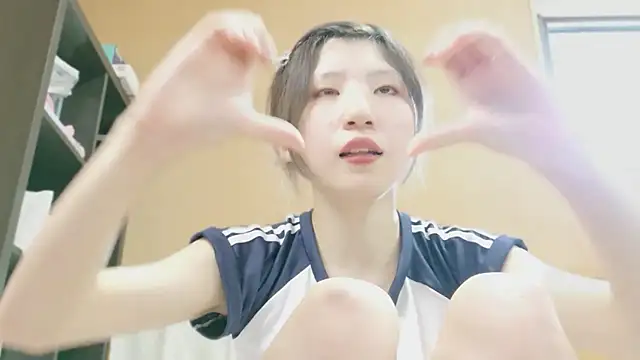 -NatsのライブXXXチャット