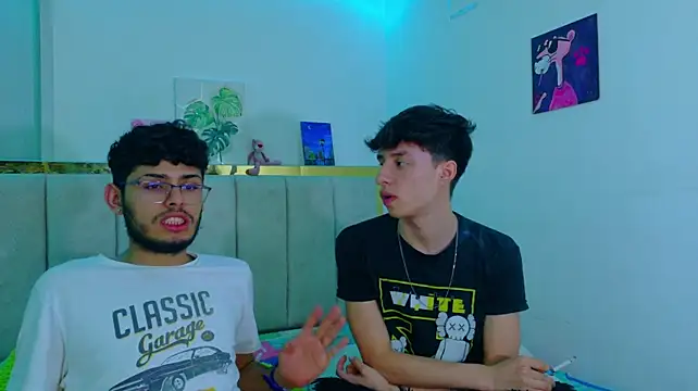 Zaylune: απευθείας συνομιλία ΧΧΧ