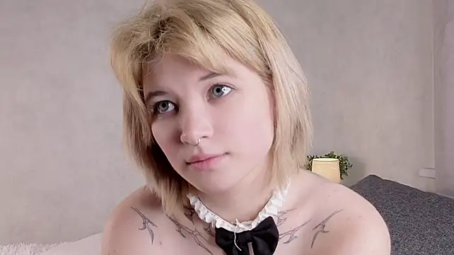 AlesiaPeasel's Live XXX Chat