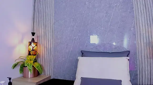 Živý XXX chat Little_Melody