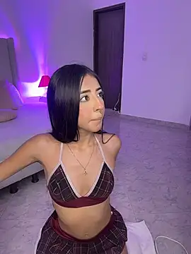 Mirandaa_Rogers' Live XXX Chat