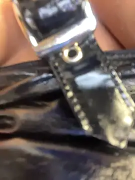 LiliSakuraXXX's Live XXX Chat