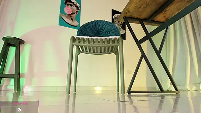 ArchieCollins XXX чат на живо