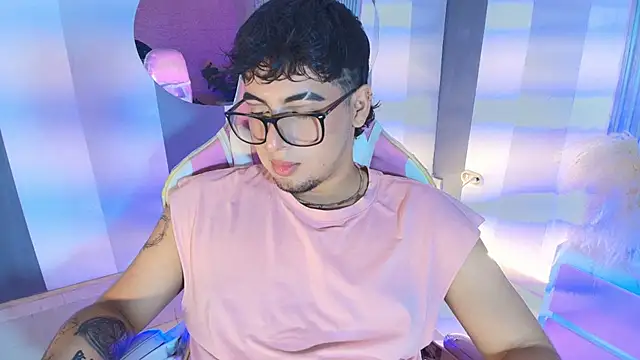 Stiveeeeen Live XXX Chat
