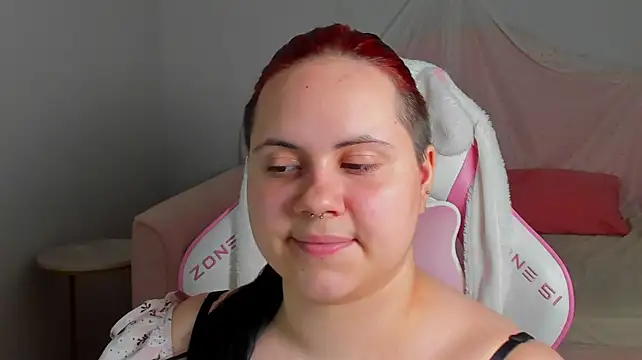DaisyHarts Chat XXX in diretta