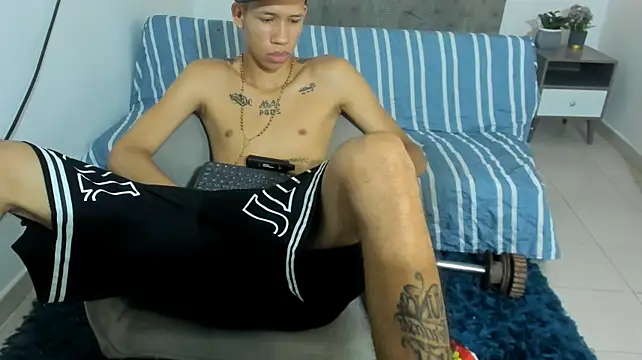 Chat +18 de Rome_18 ao vivo