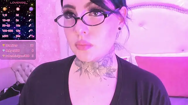 Chat XXX ao vivo de AriaBursett_