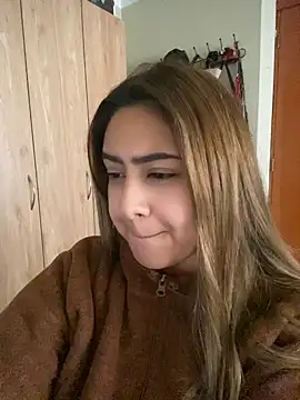 Chat +18 de Miabonnett_ ao vivo