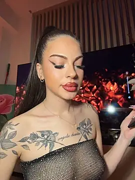 DollyRuby Chat XXX in diretta