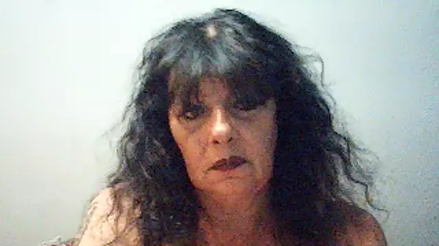 LadyCHARMS69's Live XXX Chat